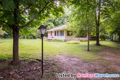 Primary Photo - 2988 Pilot Knob Rd