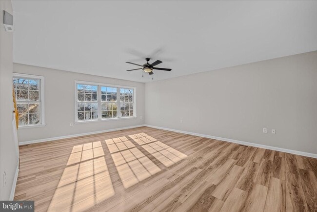 Building Photo - 27 Fiser Ln