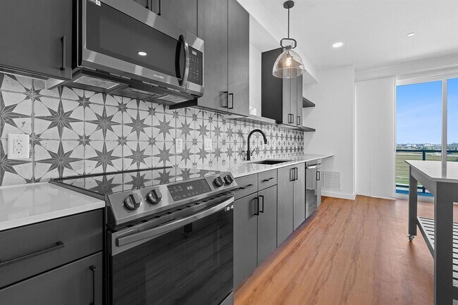 Building Photo - 2165 Gabriels Pl