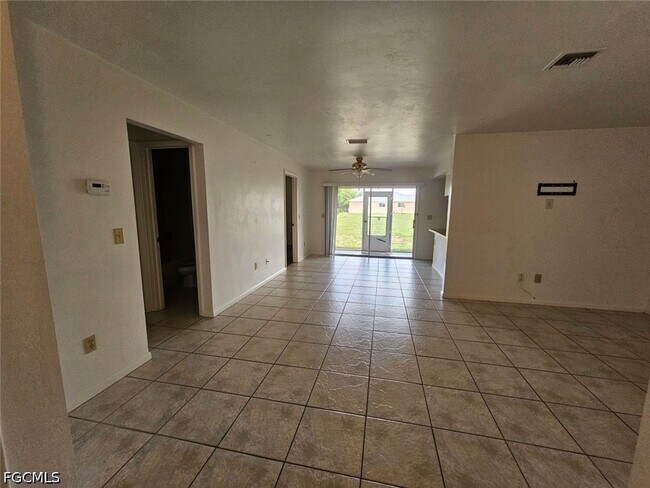 Foto del edificio - 120 Trafalgar Pkwy