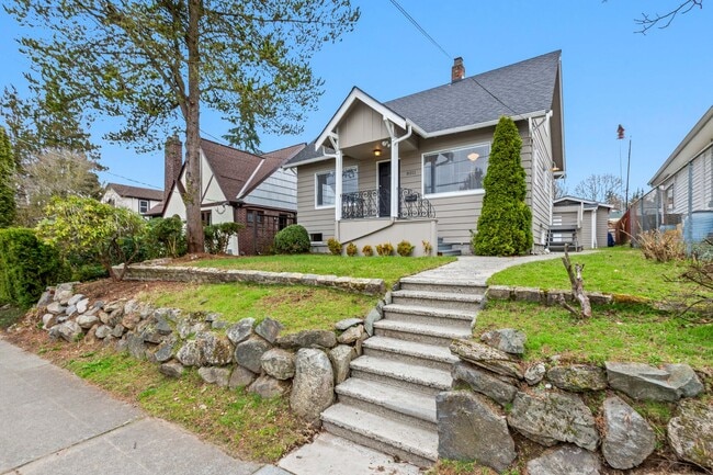 Building Photo - 3bd/1.75ba Seattle Home