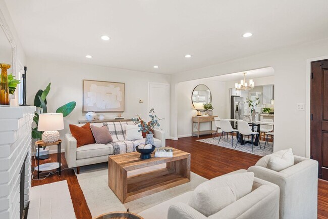 Foto del edificio - 15603 Benedict Ln