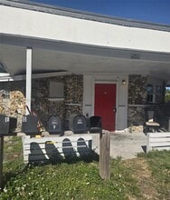 Building Photo - 1189 N Tamiami Trl