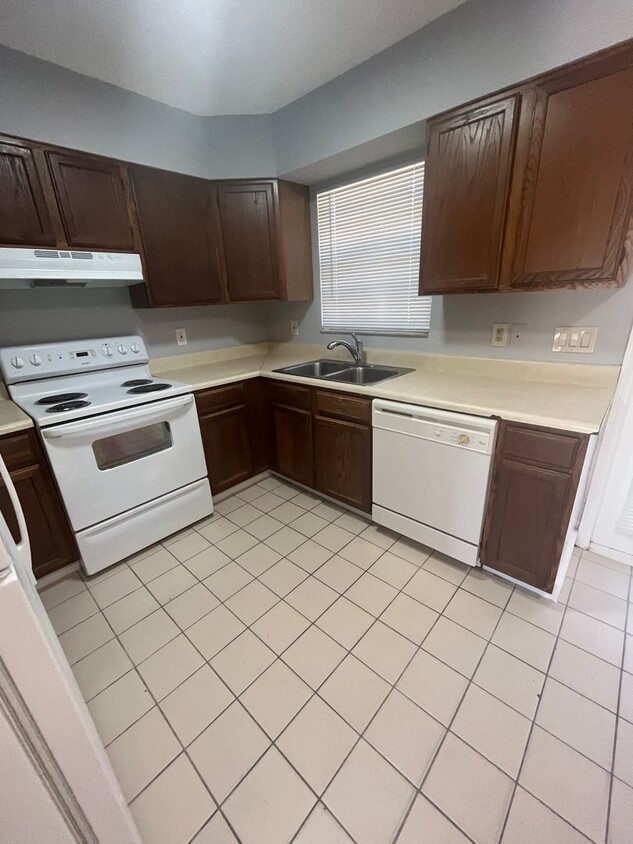 3/2 Home For Rent- Palm Springs FL - 3/2 Home For Rent- Palm Springs FL