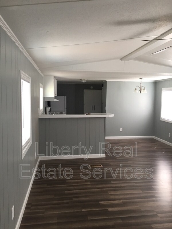 Foto del edificio - 1044 Mary Ann Prescott Rd
