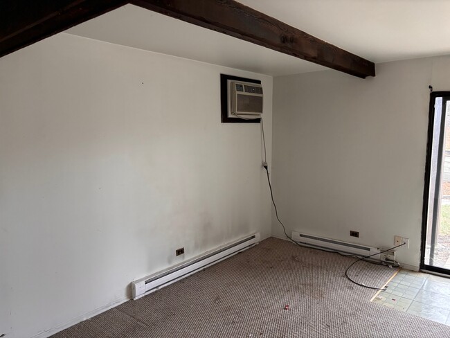 Building Photo - 47 Nassau Colony