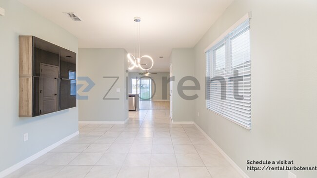 Foto del edificio - 3945 Angola Ln