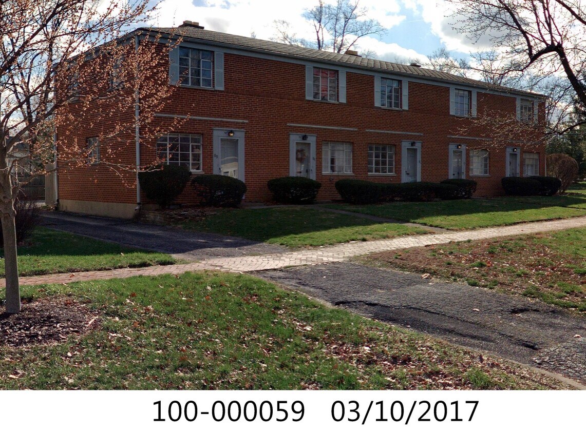 Primary Photo - 85 E Dublin Granville Rd