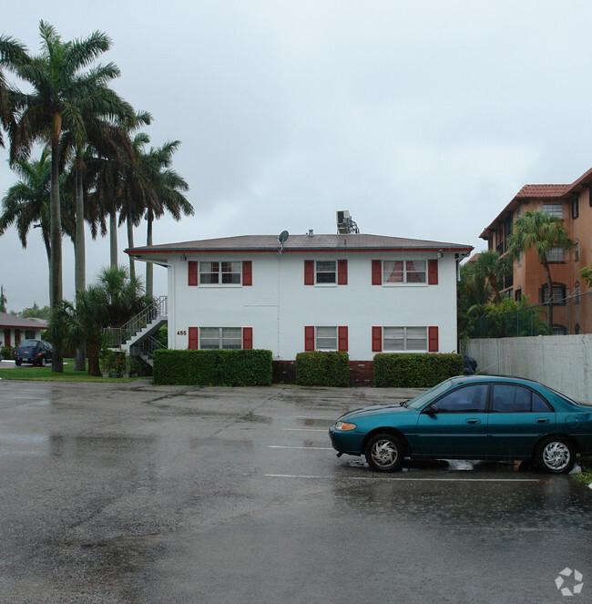 Building Photo - Palm King Apartments