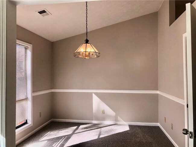 Building Photo - 125 Colony Run