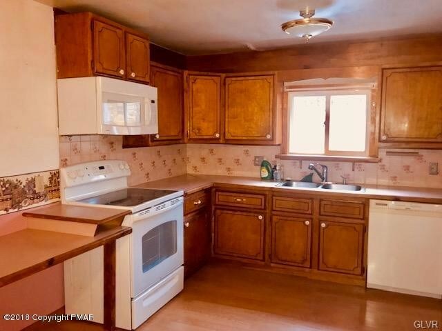 Foto del edificio - 72 Mill Rd