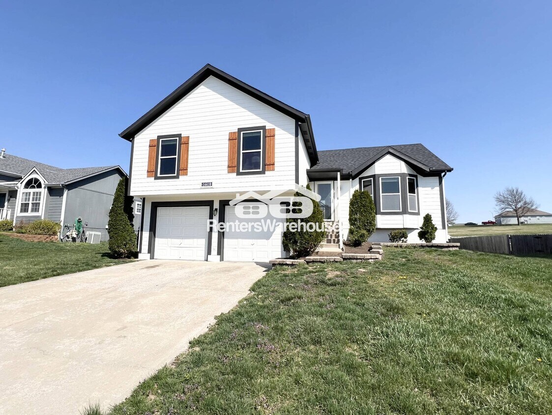 Foto principal - 14419 Bristol Ave
