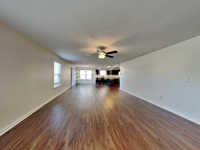 Foto del edificio - 222 Rambling Rd