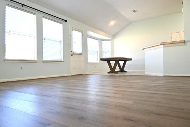 Foto del edificio - 14426 Cypress Meadow Dr