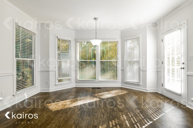 Foto del edificio - 5201 Camden Lake Parkway NW
