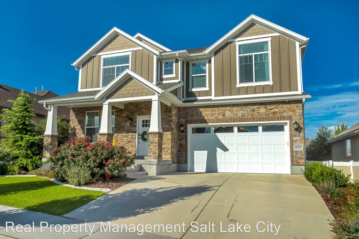 Primary Photo - 5 br, 3.5 bath House - 10453 Walnut Canyon Ln