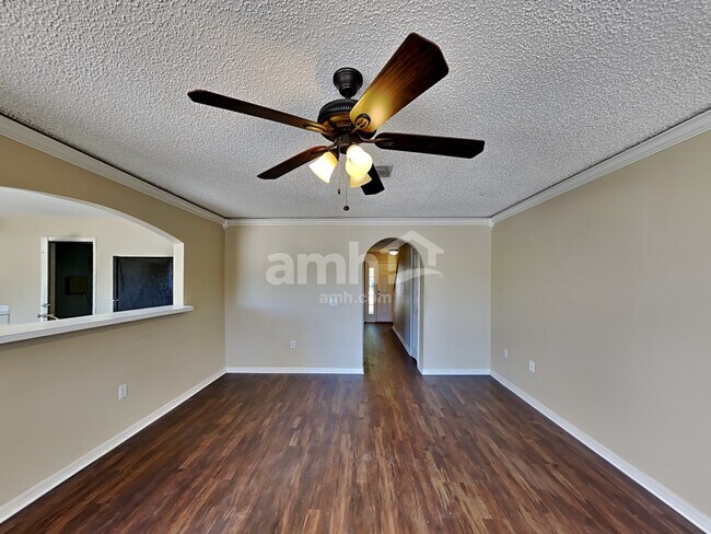 Foto del edificio - 30230 Double Dr