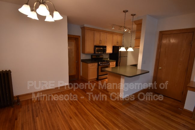Building Photo - 3116 12th Ave S