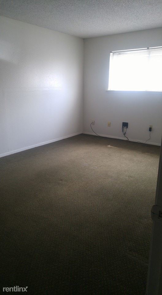 Building Photo - 2 br, 1 bath Apartment - 6026 NW 23rd St