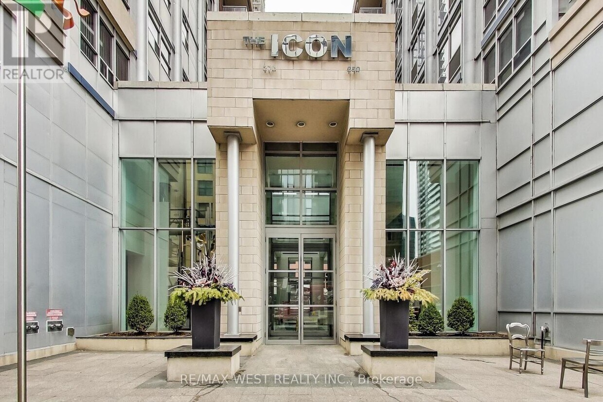 Photo principale - 270-270 Wellington St W