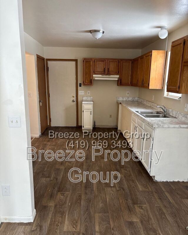 Foto del edificio - 57 W Warren Ave