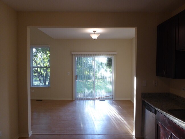 Foto del edificio - 380 Littleton Trail