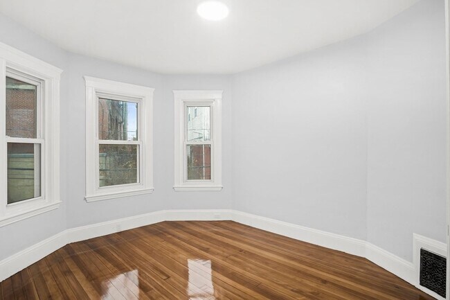 Building Photo - 62 East St