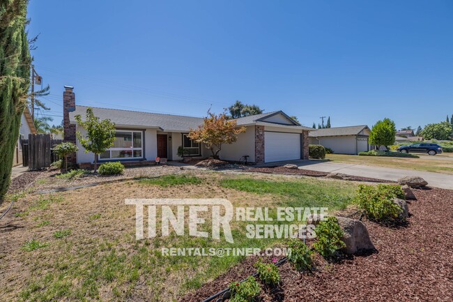 Building Photo - Gardeners Welcome! - Four Bedroom Home