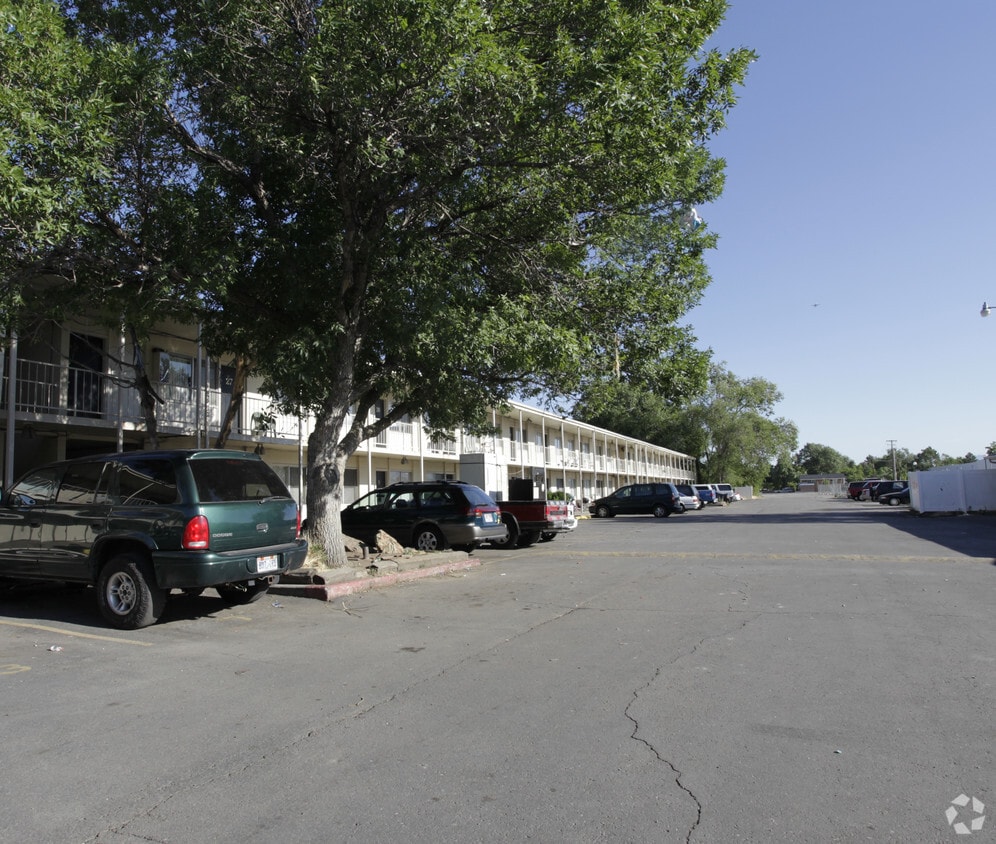 Building Photo - Mark IV Apartments