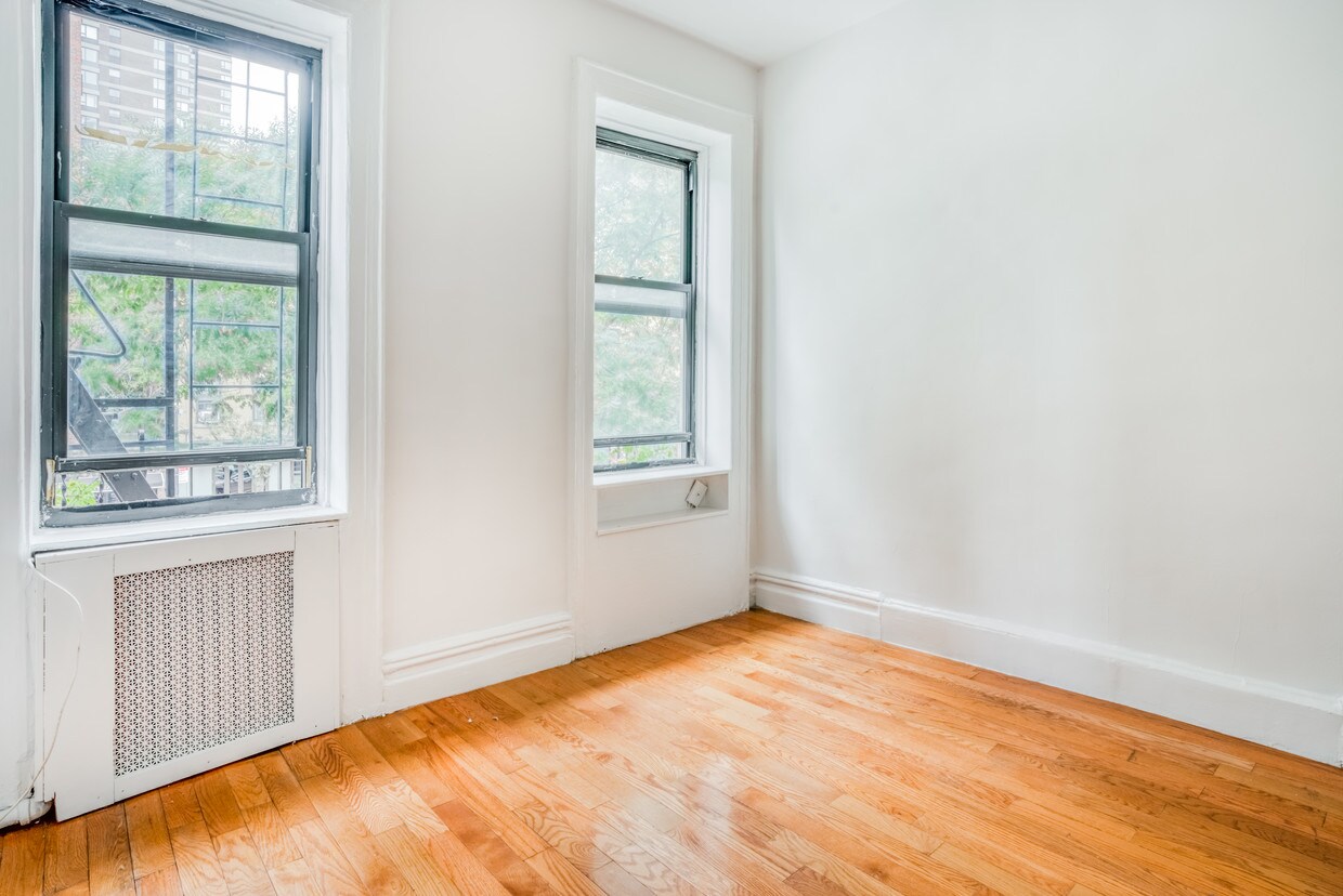 Building Photo - 1073 1st Avenue