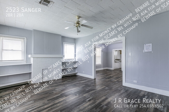 Building Photo - 2523 Sanger