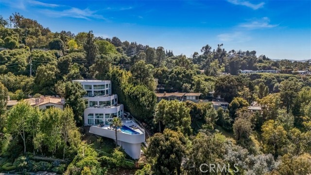 Foto del edificio - 15105 Mulholland Dr