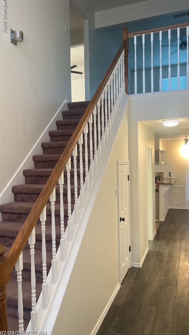 Building Photo - 1008 Meadowlark Dr