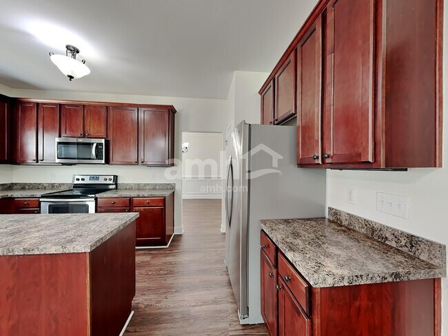 Foto del edificio - 6260 Cove Creek Dr