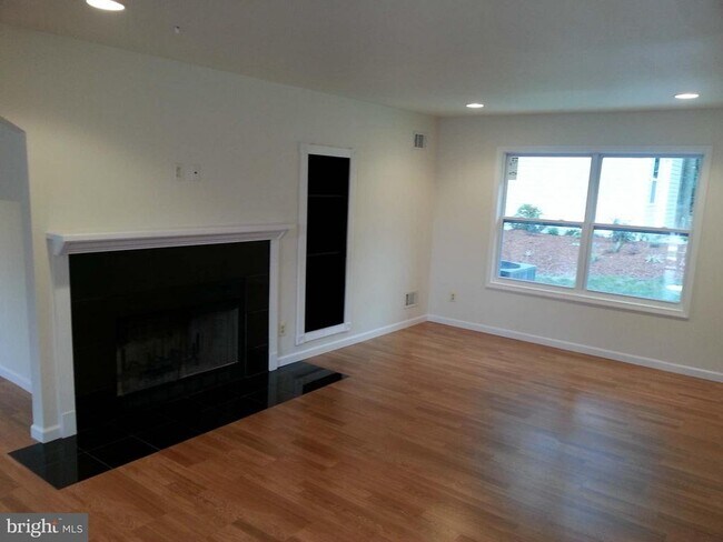 Foto del edificio - 326 Garner Ave