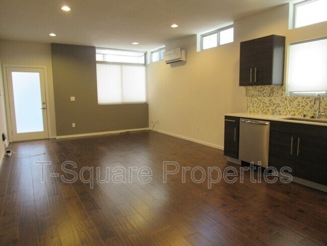 Foto del edificio - 4848 A Delridge Way SW