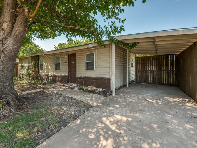 Building Photo - 9311 Oakland Dr