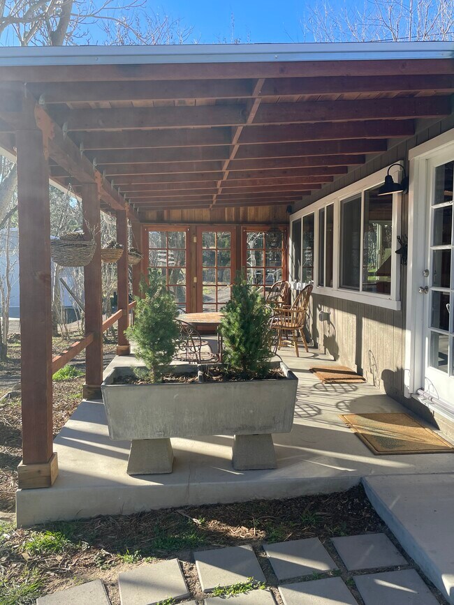 Porche delantero - 1430 Sunshine Trl