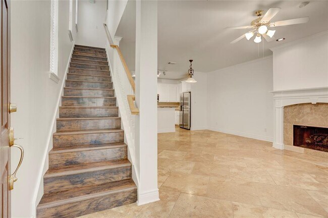 Foto del edificio - 1401 Rosalie St