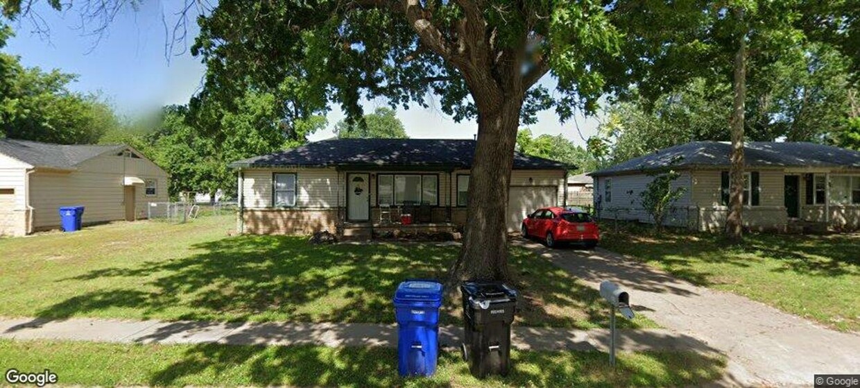 Foto principal - Beautiful 3 Bedroom home in downtown Broke...