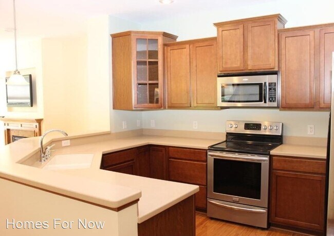 Foto del edificio - 3 br, 2.5 bath House - 3395 Cherry Lane #D