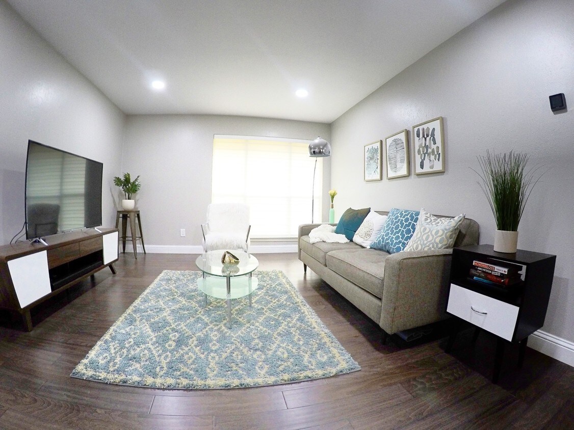 10534 Stone Canyon Rd, Dallas, TX 75230 Condo for Rent in Dallas, TX