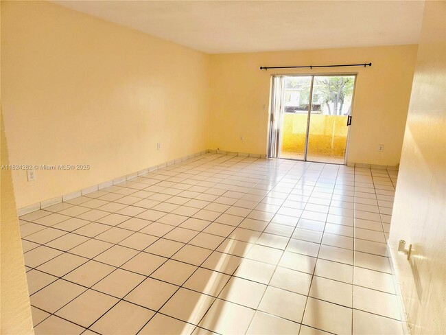 Building Photo - 9962 SW 88th St