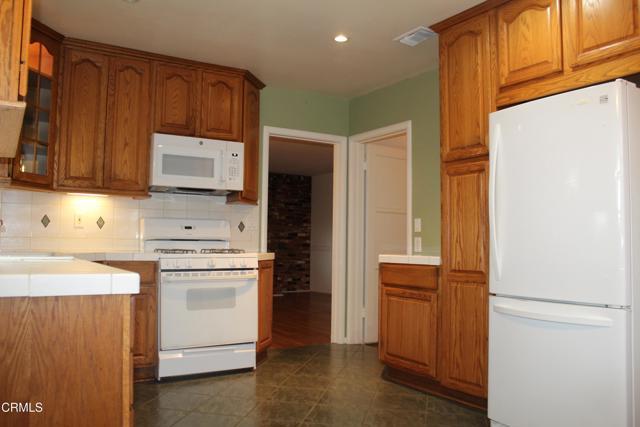 Building Photo - 10787 Daineswood Dr