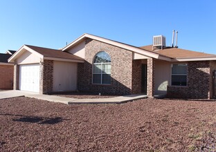 Building Photo - 14537 Desierto Bello Ave