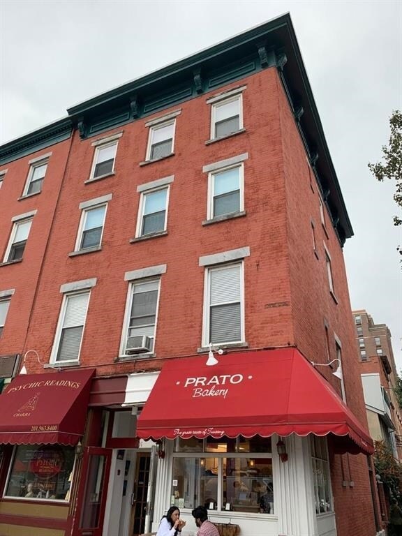 Foto del edificio - 203-203 Washington St