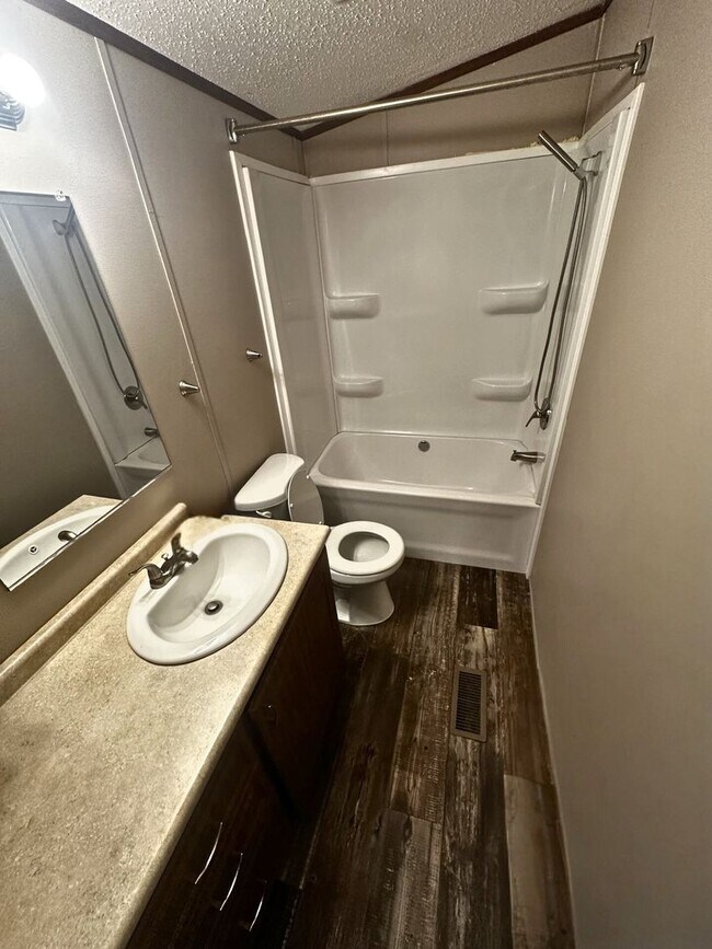 Foto del edificio - Gated Delight