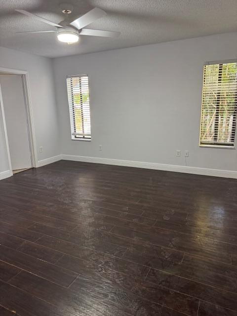 Foto del edificio - 4135 Bay Laurel Way