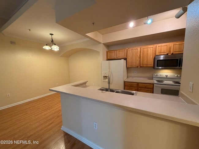 Building Photo - 10075 Gate Pkwy