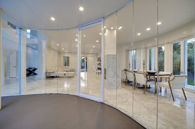 Building Photo - 100 Brodia Way